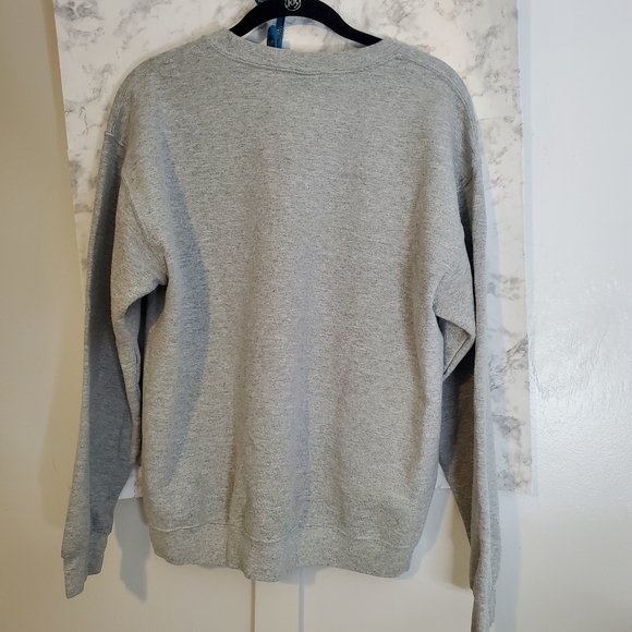 Schitt's Creek Sweatshirt Medium - Picture 4 of 4